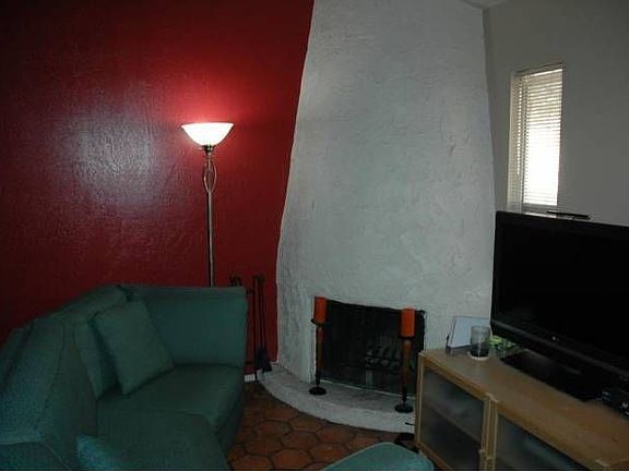 4th image of 1110 E Kaler Dr