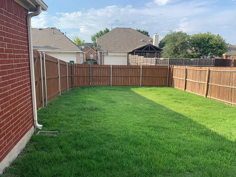 6000 White Pine Dr — Photo 10