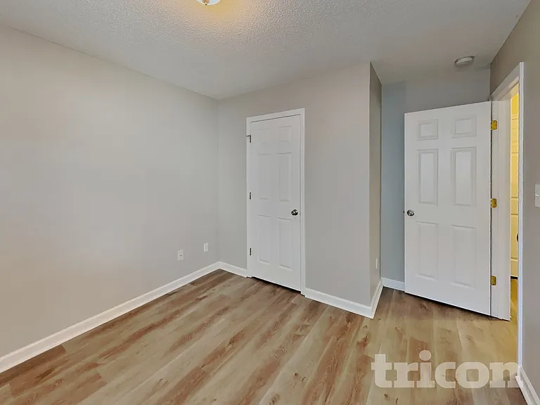 701 Avondale Dr — Photo 12