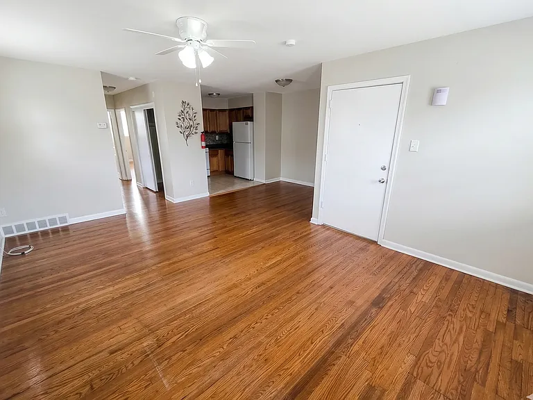 2726 Cranston Rd — Photo 16