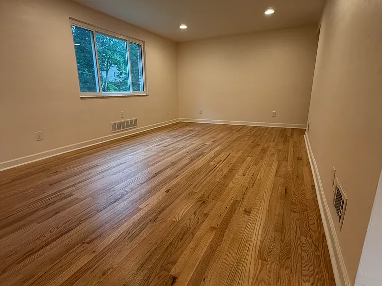 1744 Creedmoor Ave — Photo 3