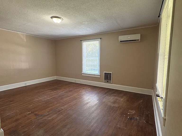 3207 Walnut St W #1 — Photo 8