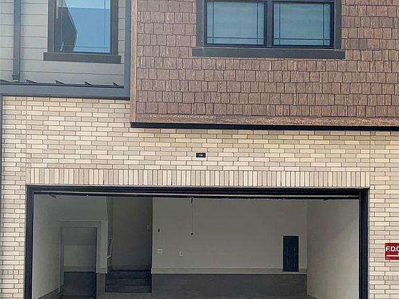 4th image of 5625 Belmont Ave #Townhouse 2