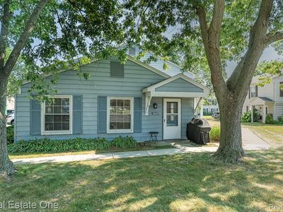 2652 Wildwood Ct, Lake Orion, MI, 48360