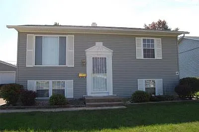 5124 Redbud Ln photo 1