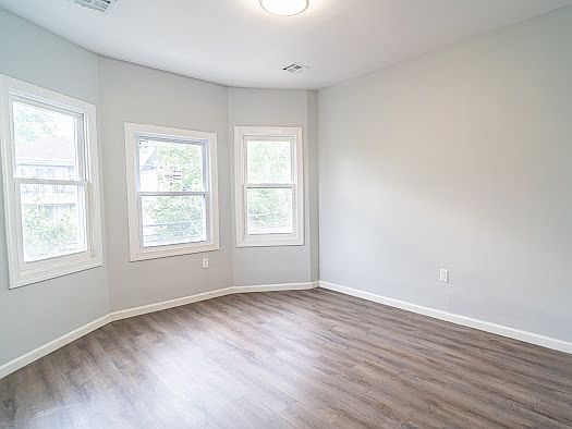 2nd image of 135 Fabyan Pl #1