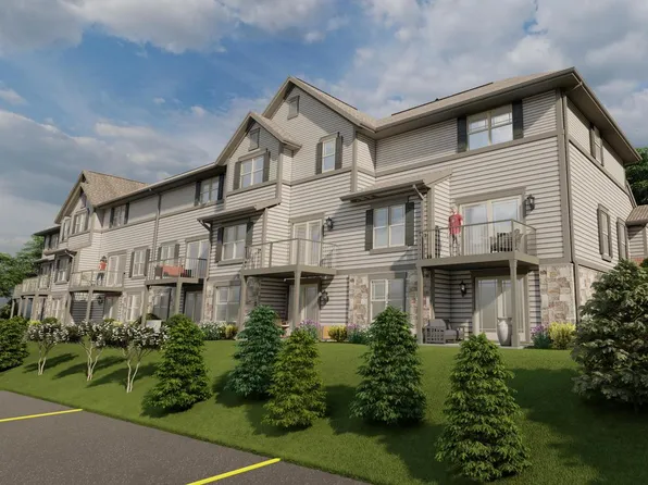 18925 Eagle DRIVE #101, Brookfield, WI 53045