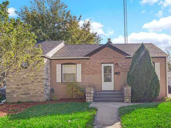 107 Beverly Ln, Hobart, IN 46342