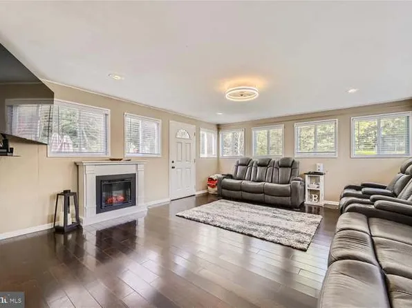 6266 Pinyon Pine Ct, Eldersburg, MD 21784