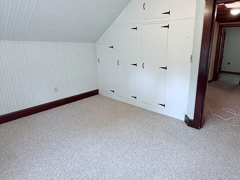 15 Garfield Ave — Photo 12
