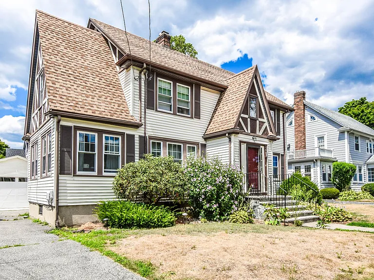 36 Whittier Rd — Photo 23