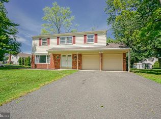1016 Eagle Ln, Cherry Hill, NJ 08003