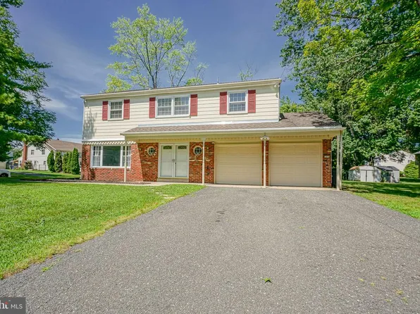 1016 Eagle Ln, Cherry Hill, NJ 08003