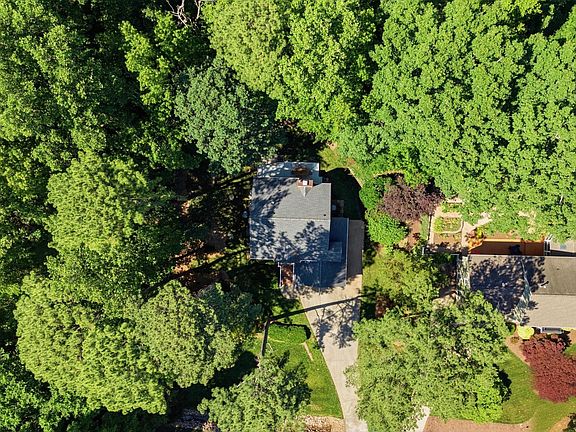 5th image of 1521 Park Ridge Way