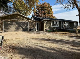 1680 140th St, Hampton, IA 50441