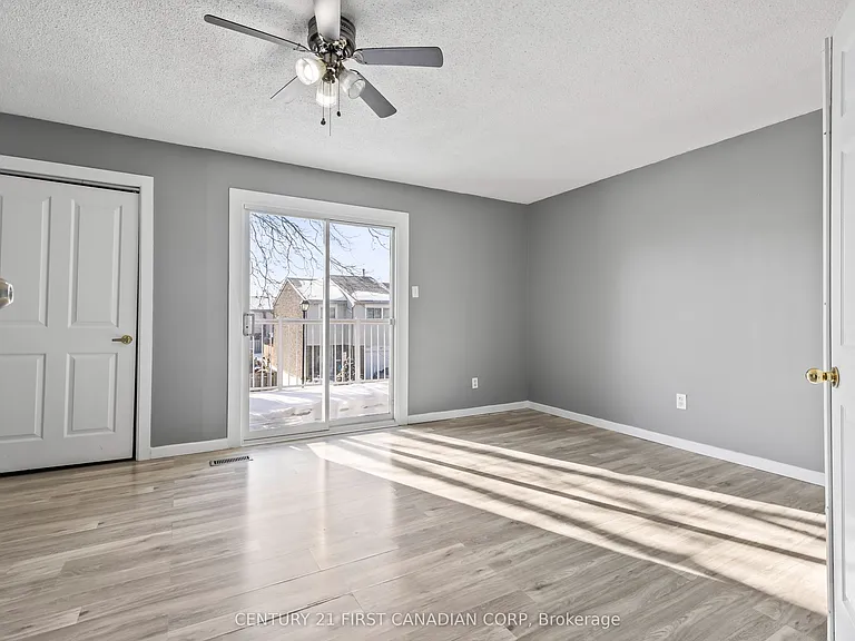 500 Osgoode Dr #20 — Photo 13