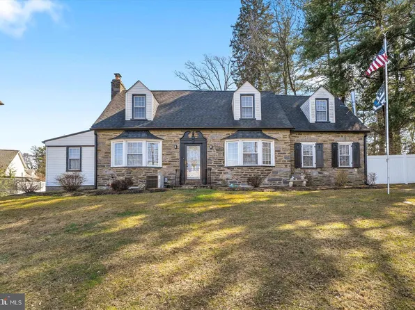 13497 Trevose Rd, Philadelphia, PA 19116