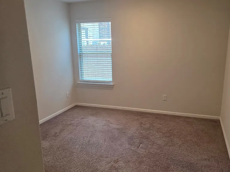 1512 Springtree Dr — Photo 22