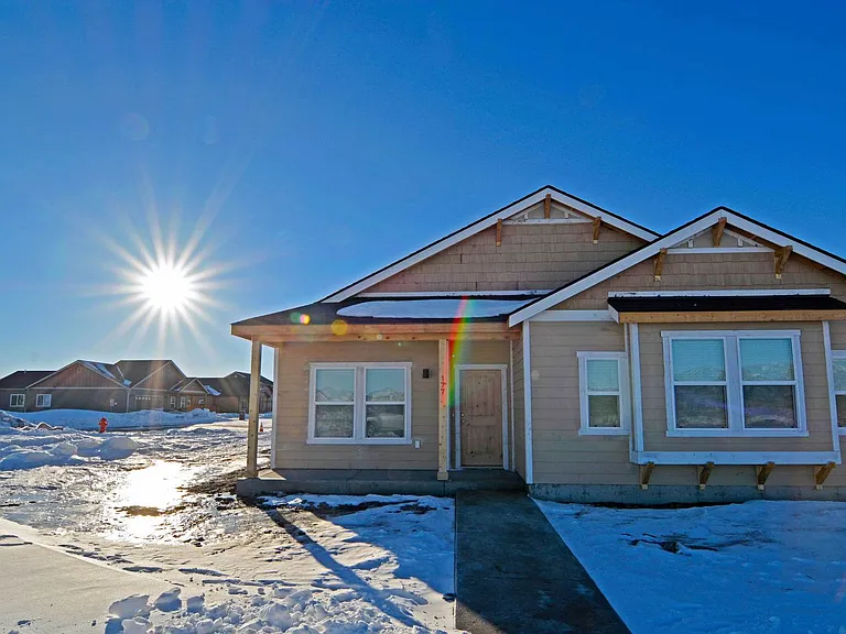 177 Laurel Pkwy — Photo 32
