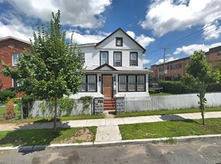 21717 137th Ave, Springfield Gardens, NY 11413