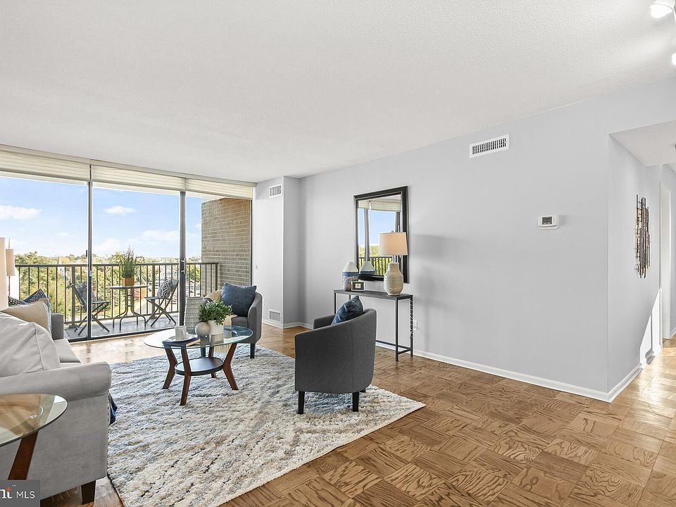 1st image of 4 Monroe St APT 1005