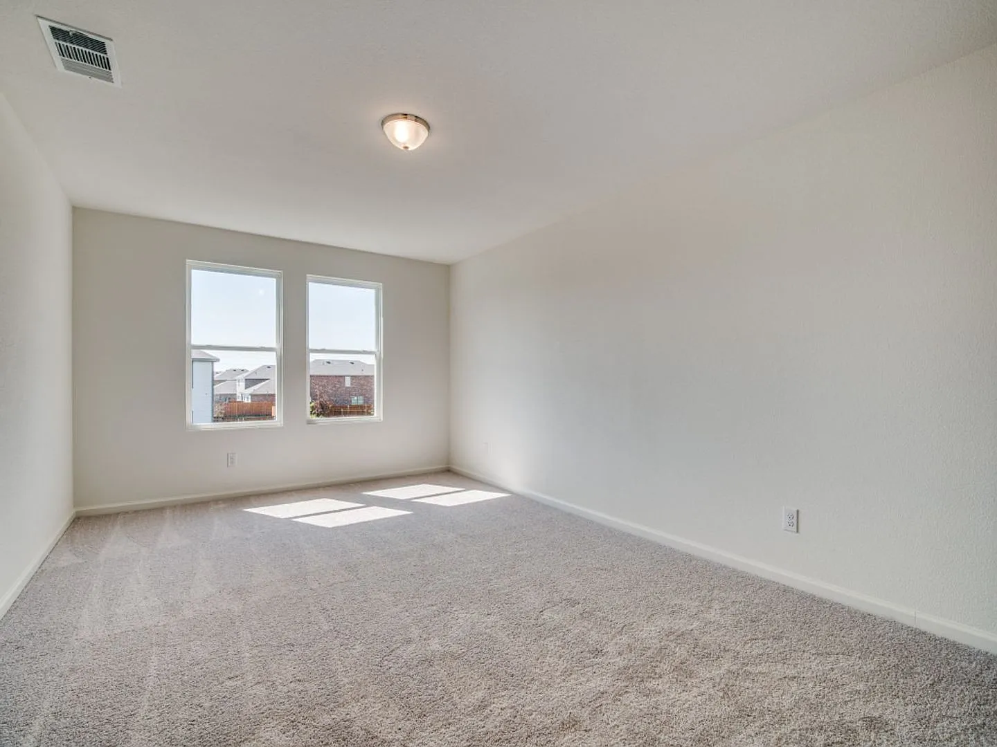 4 Bedroom, 3 Bath home in Forney's Windmill Farms Development For Lease! — Photo 1