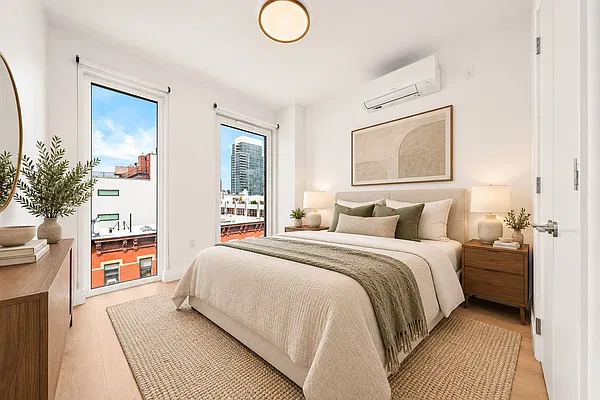 Bedroom, photo 2