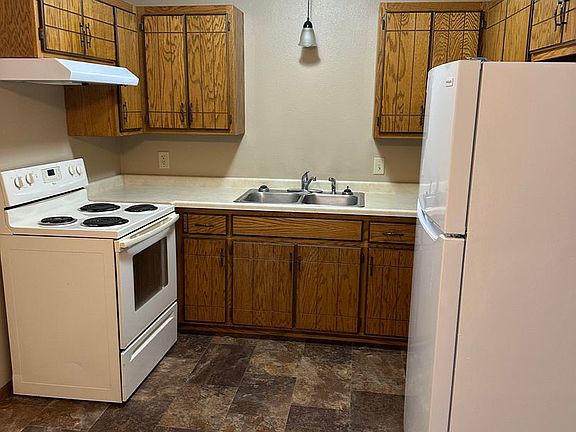 2nd image of 307 13th St N #303