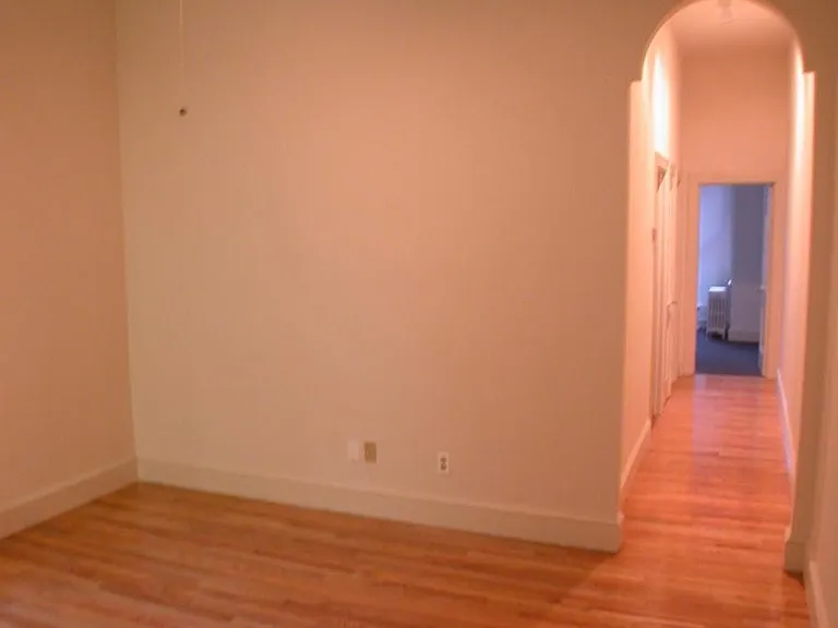 leaving living, hallway to the two bedrooms