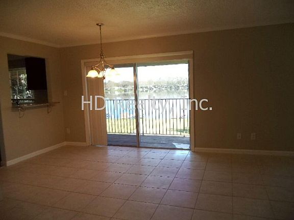 3rd image of 624 Georgetown C Dr