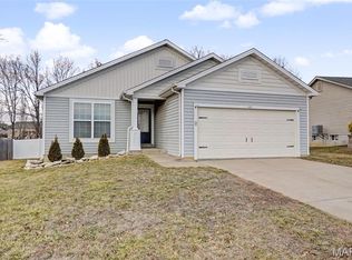 401 Sceptre Rd, Wentzville, MO 63385