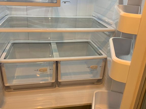 4th image of 12 Canterbury Sq APT 101