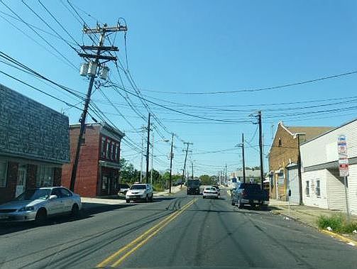 2nd image of 211 Market St