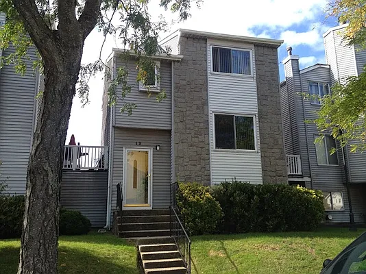 Sold by United National Realty Group | media 35