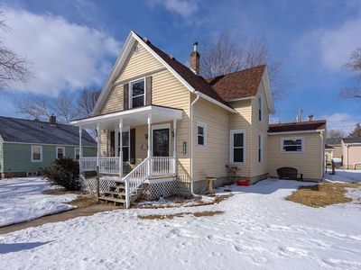 414 7th St, De Witt, IA, 52742