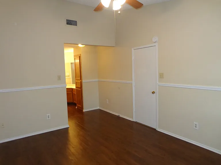 323 Iberis Dr — Photo 16