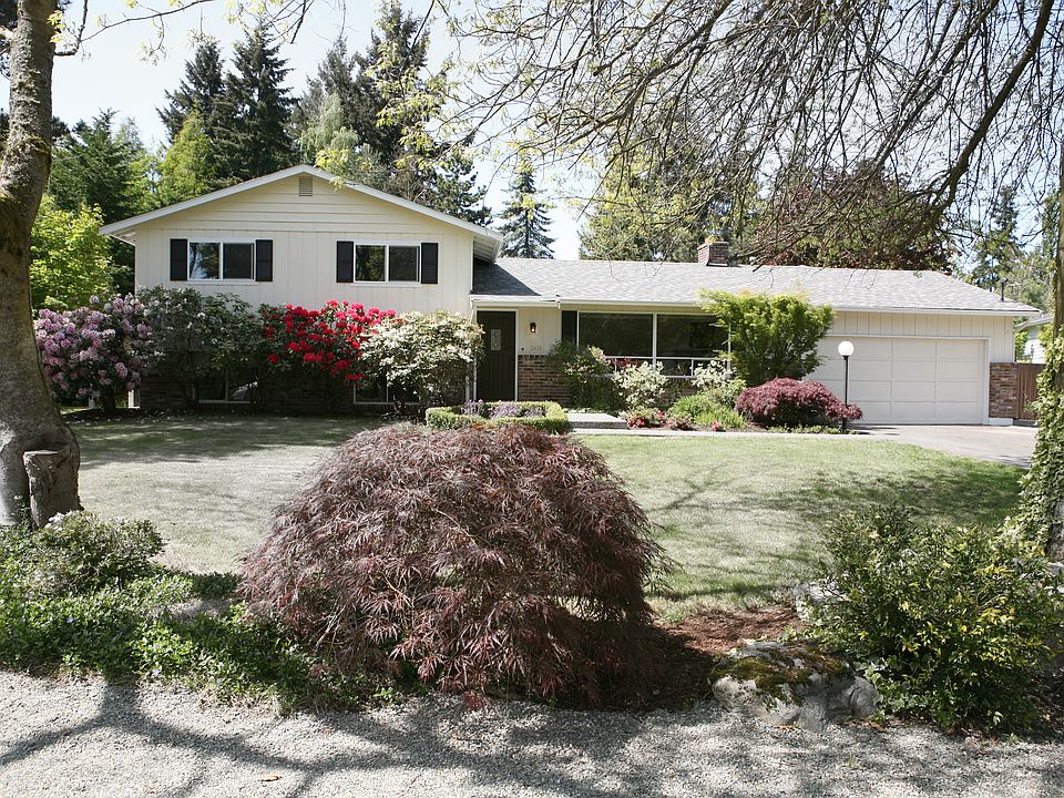 1st image of 2635 82nd Ave NE