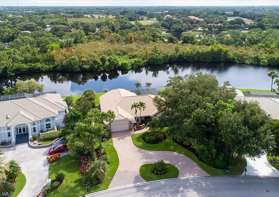 1st image of 3667 Woodlake Dr