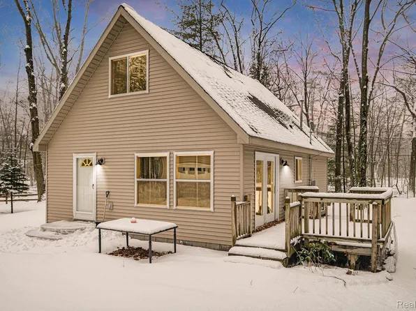 5282 E 11th St, Au Gres, MI 48703