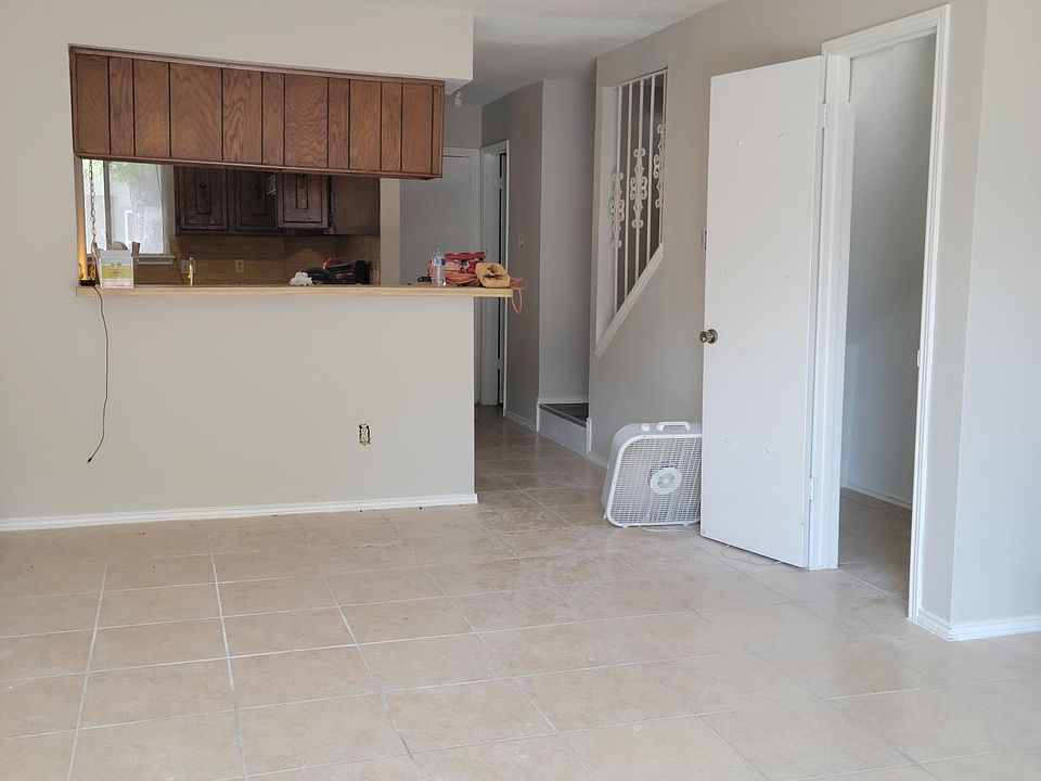 1st image of 10600 S Gessner Dr APT 19