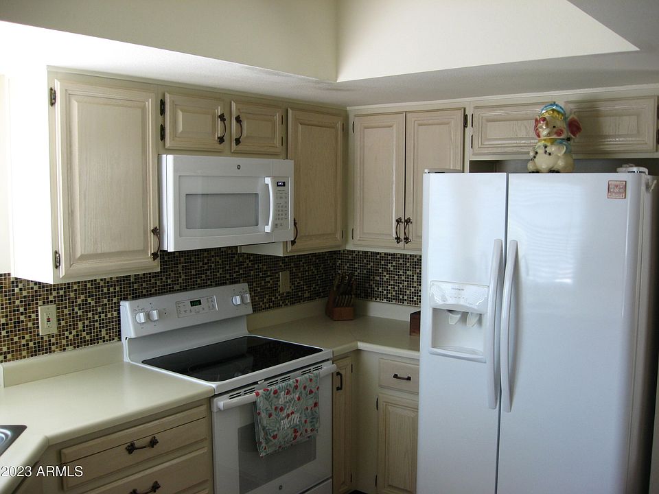 2nd image of 26629 S BRANCHWOOD Court