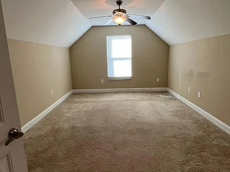 308 Marquis Ct — Photo 8