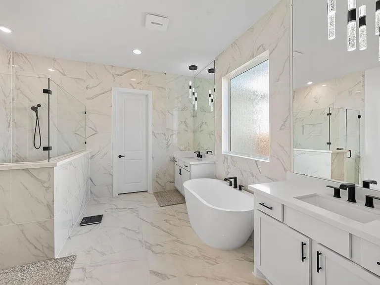 3304 Belted Galloway St — Photo 18