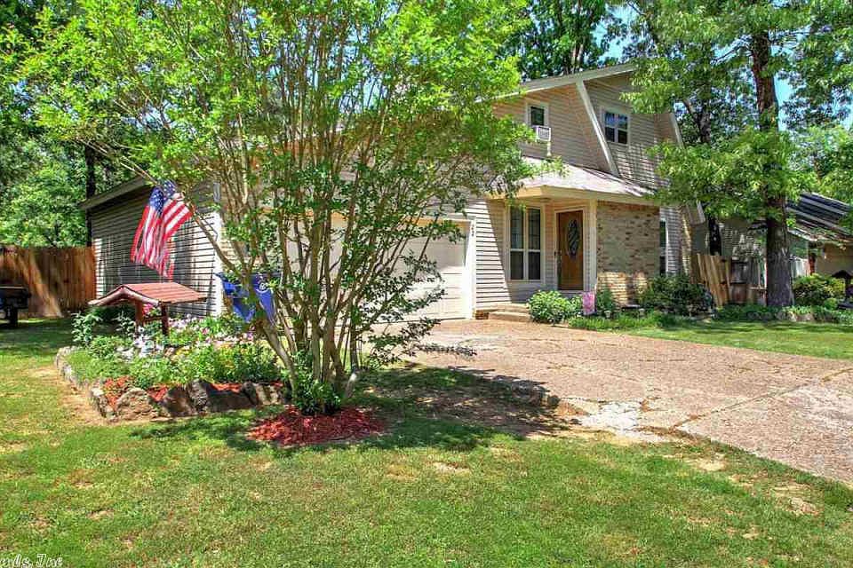 1st image of 22 Pine Forest Dr