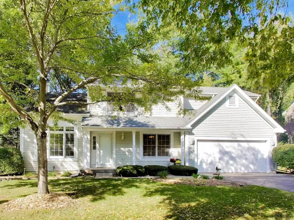 1120 Sumner Cir, Gurnee, IL 60031