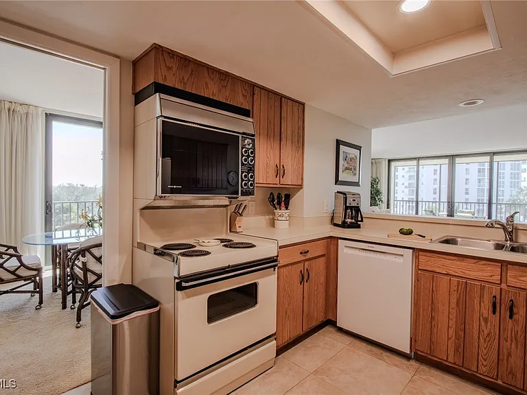 10851 Gulf Shore Dr #301 — Photo 11
