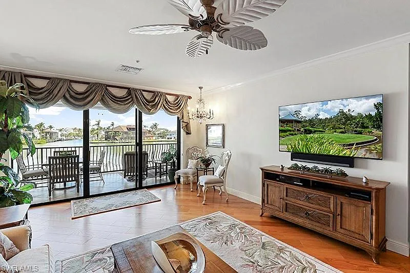 3 bed, 3.5 bath, 2375 sqft, $17,000 — Photo 3