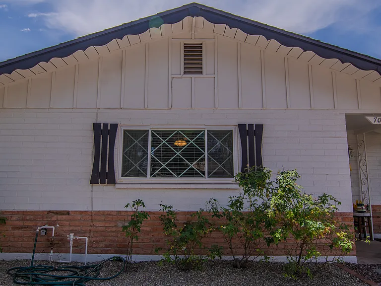 7043 E Moreland St — Photo 24