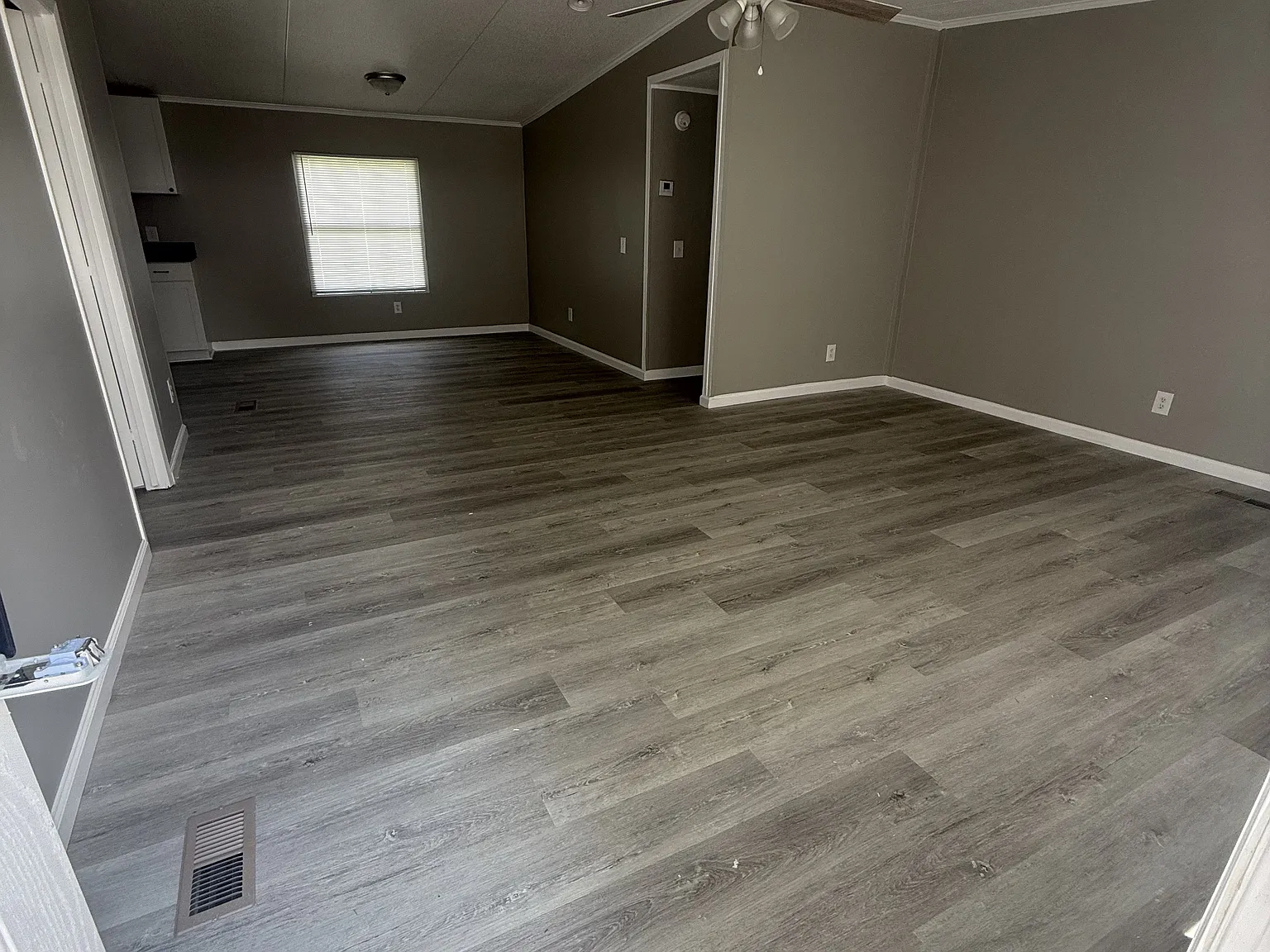 3 bed, 1456 sqft, $1,419 — Photo 4