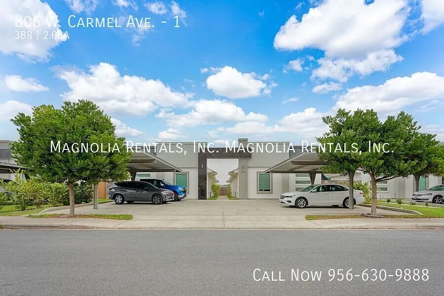 806 W Carmel Ave #1